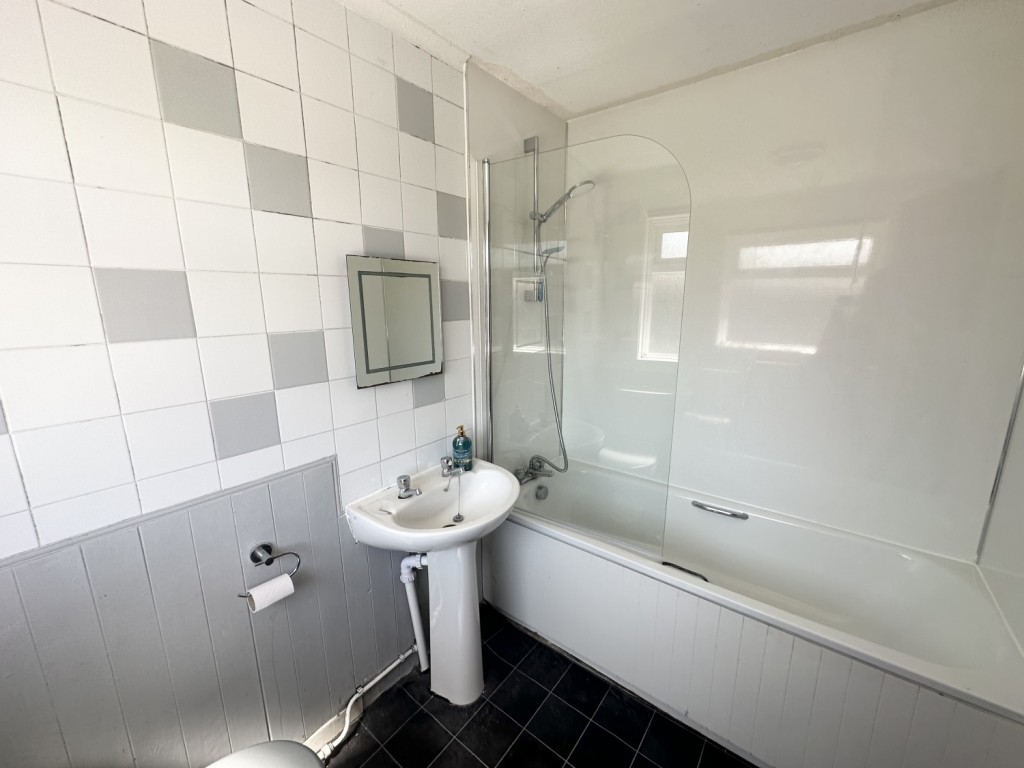 Images for Stour Avenue, Felixstowe, IP11