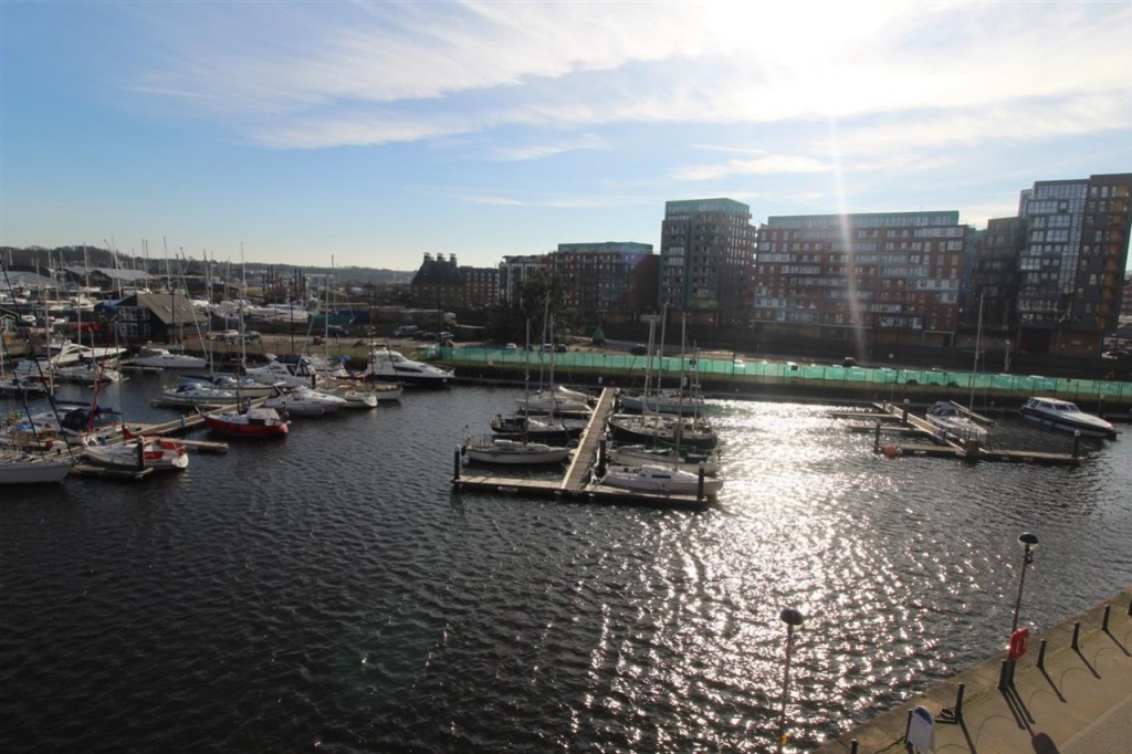 Images for The Shamrock, Regatta Quay, Ipswich