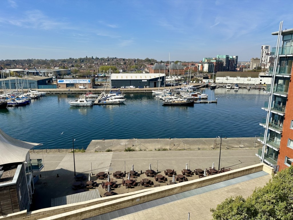 Images for 5 Anchor Street, Ipswich Waterfront