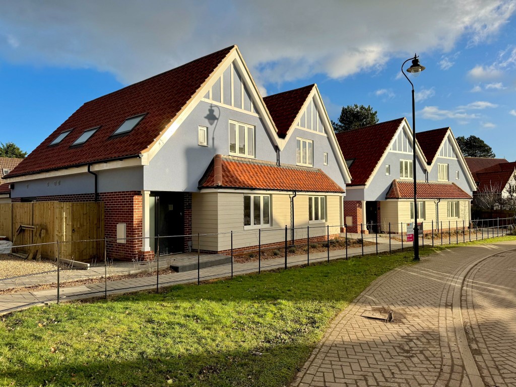 Images for Pinetrees, Purdis Farm Lane, Ipswich