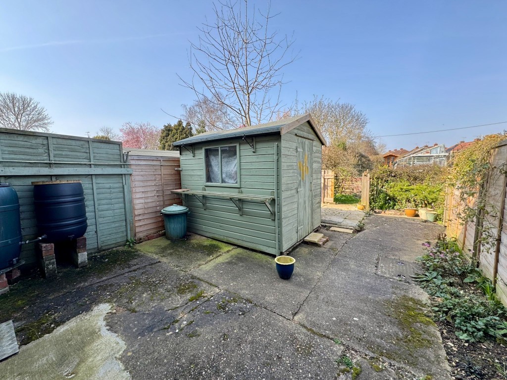 Images for Warwick Avenue, Woodbridge