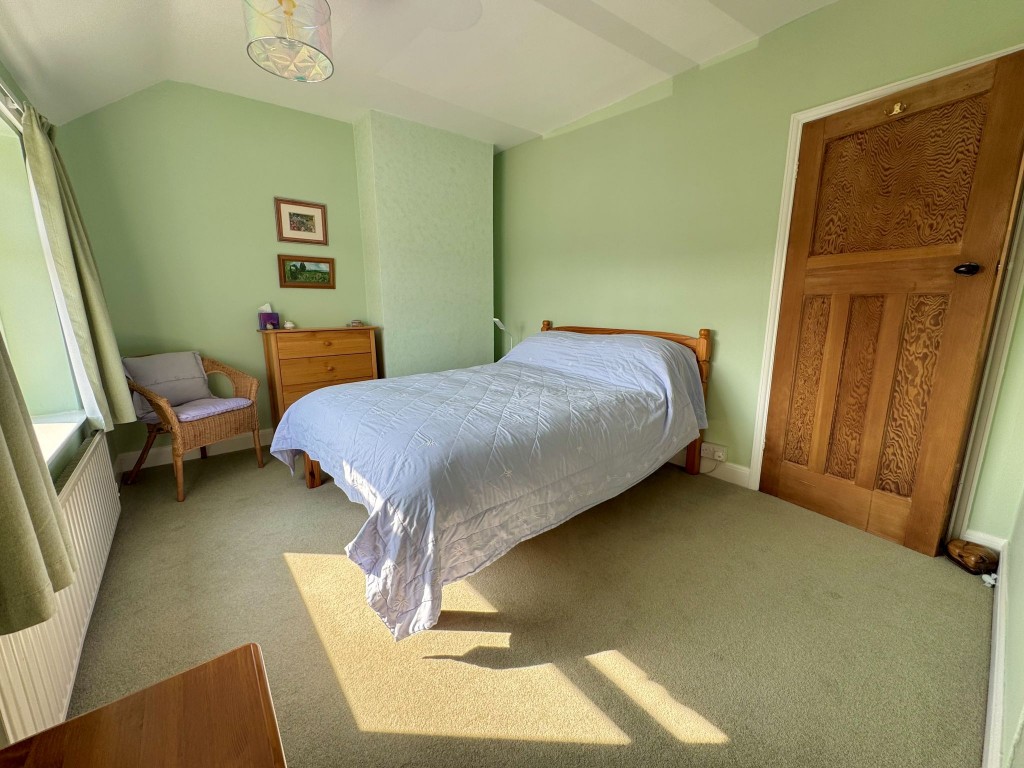 Images for Warwick Avenue, Woodbridge