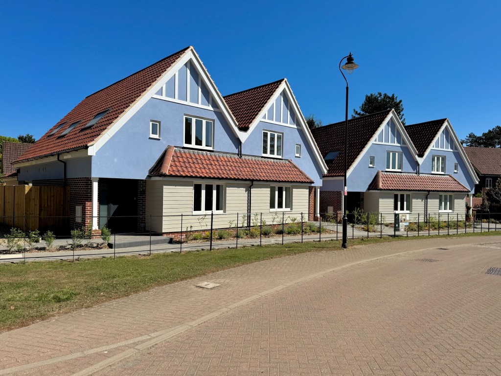Images for Pinetrees, Purdis Farm Lane, Ipswich