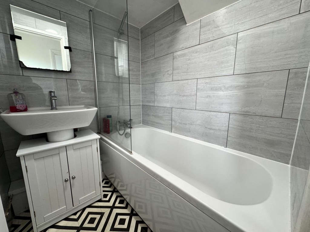 Images for The Green, Saxtead