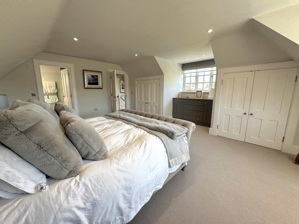 Images for Thoroughfare, Woodbridge