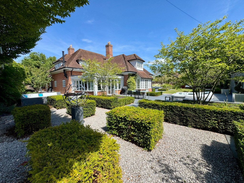 Images for Thoroughfare, Woodbridge