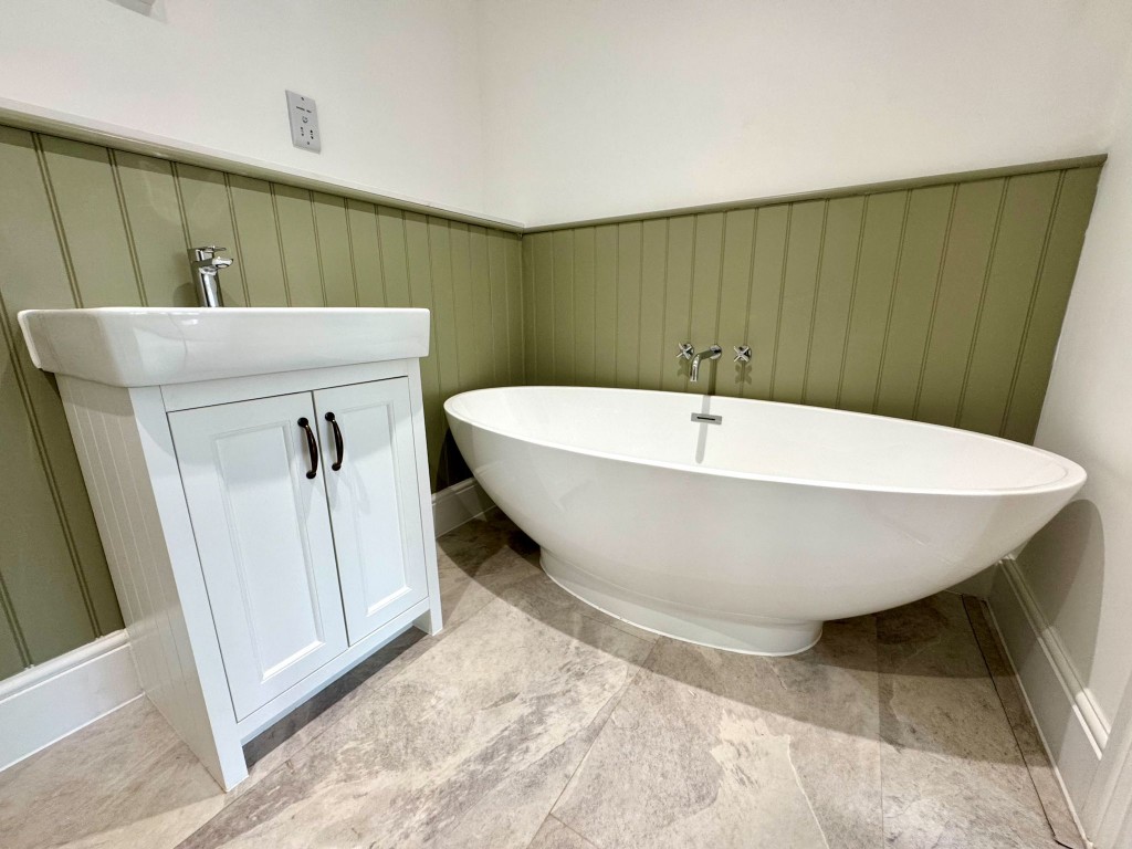 Images for Pinetrees, Purdis Farm Lane, Ipswich