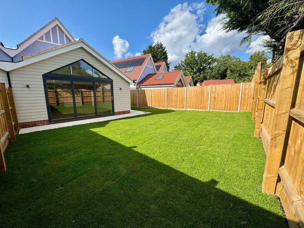 Images for Pinetrees, Purdis Farm Lane, Ipswich