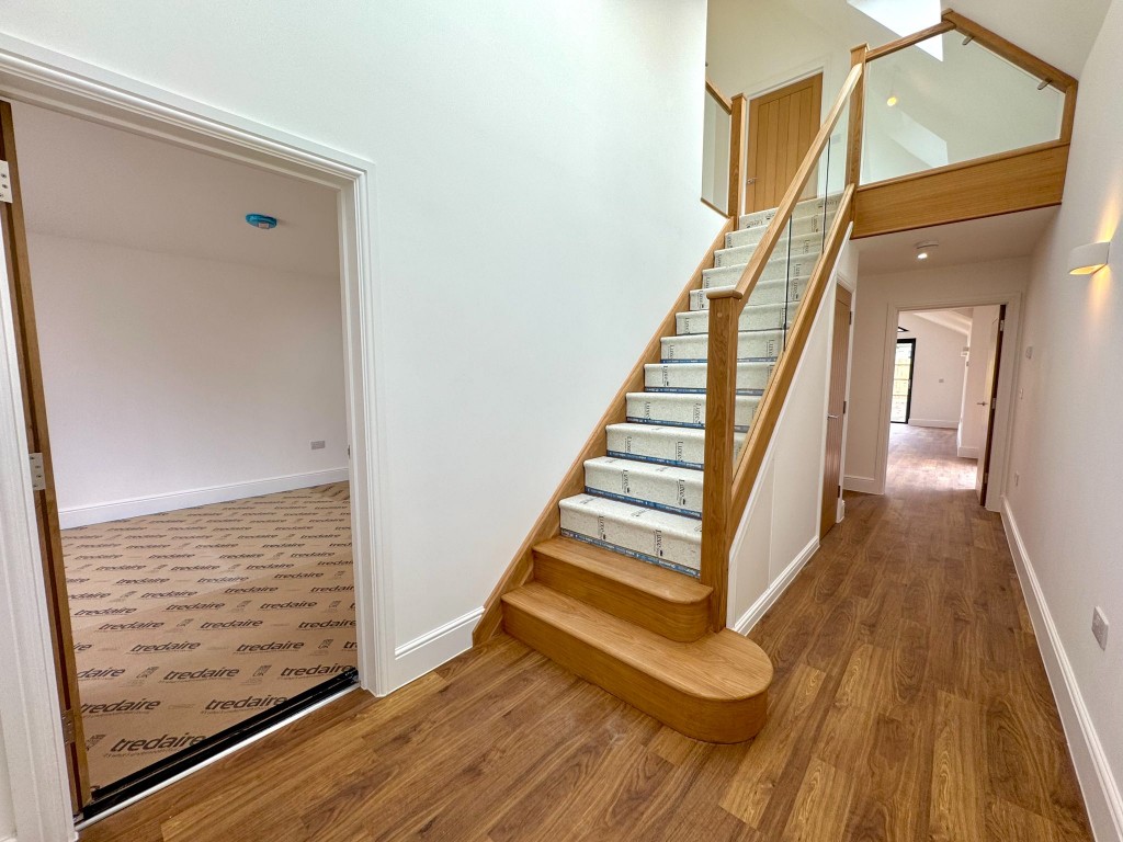 Images for Pinetrees, Purdis Farm Lane, Ipswich