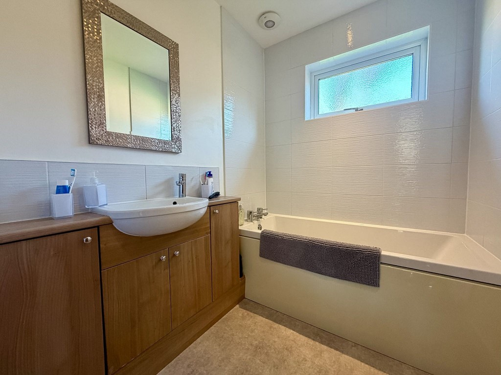 Images for Hall Bungalow, Stratford St. Andrew, Saxmundham