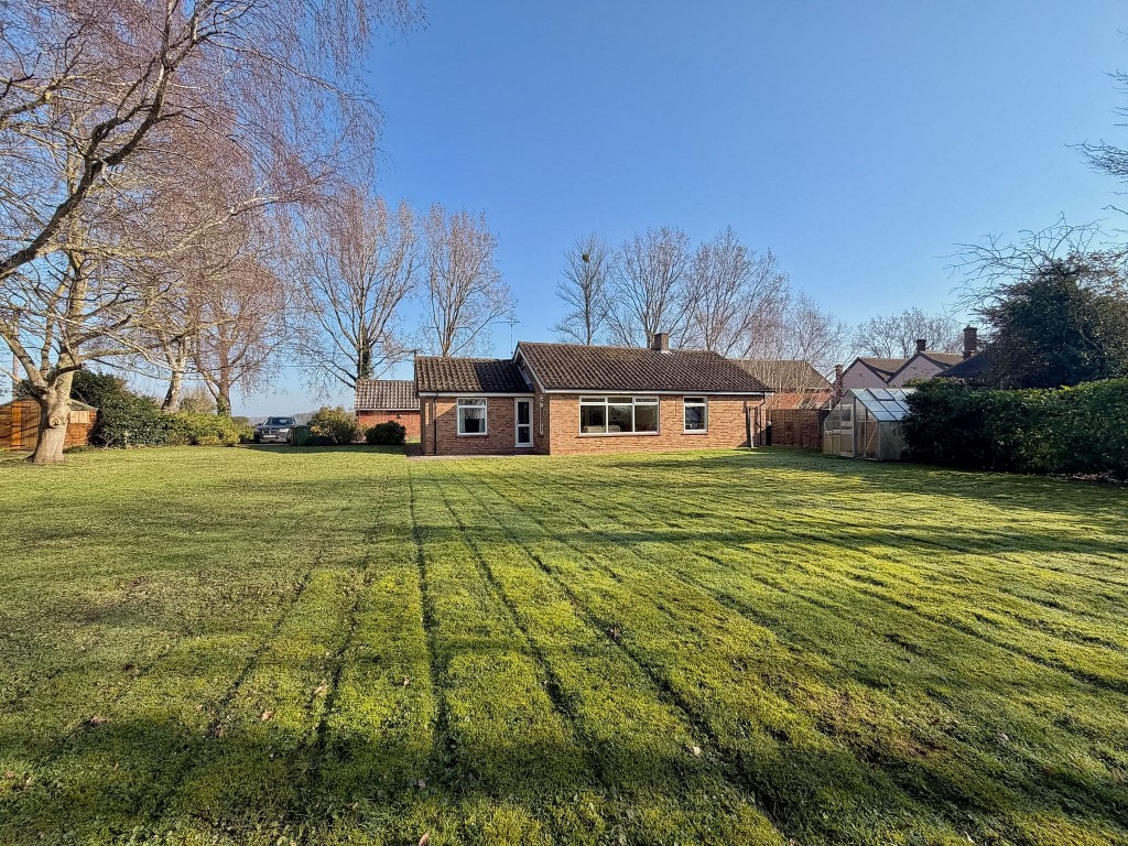 Images for Hall Bungalow, Stratford St. Andrew, Saxmundham