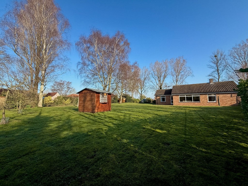 Images for Hall Bungalow, Stratford St. Andrew, Saxmundham